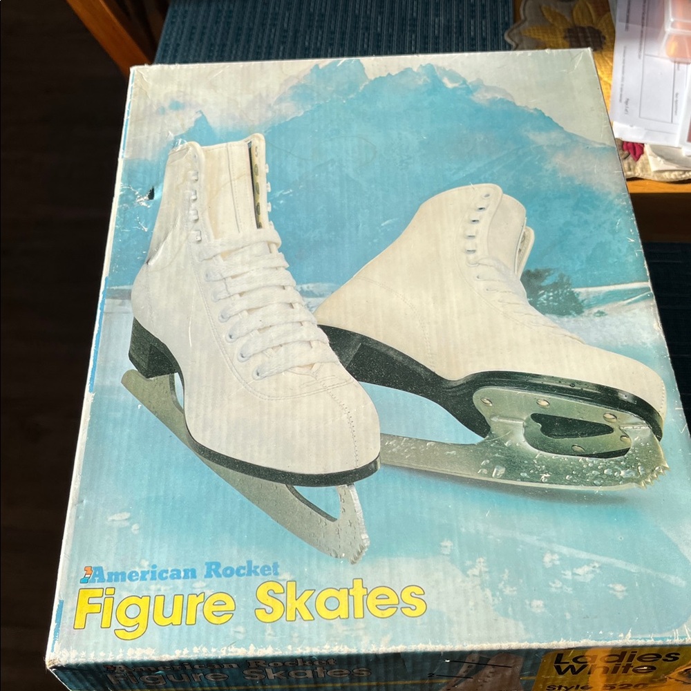 American Rocket Figure Skates  - NEW IN BOX - Size 8